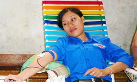 Trinh luôn sẵn sàng hiến máu mà không nhận món quà hậu tạ từ người cần máu