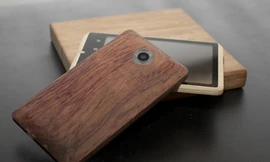 Smartphone Android bằng tre độc đáo