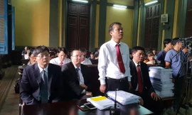 Grab phải bồi thường cho Vinasun 4,8 tỷ đồng