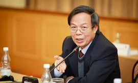 GS.TS Mai Ngọc Chừ, Phó Chủ tịch Hội đồng thẩm định sách giáo khoa Tiếng Việt 1.