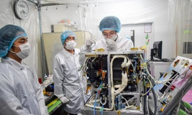 Vệ tinh 'Made in Vietnam' vào vũ trụ thu hút truyền thông quốc tế