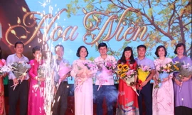 Lắng đọng đêm tri ân khoá học sinh đặc biệt trường Chu Văn An