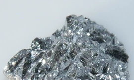 Antimon thu hồi được từ quặng thải bỏ.