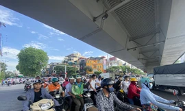 Miền Bắc và miền Trung tiếp tục đón nắng nóng và nắng nóng gay gắt những ngày tới.