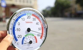 Nhiệt độ ngoài trời buổi trưa có thể lên tới hơn 50 độ. Ảnh minh họa.