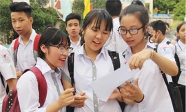 Gần 76.000 bài thi Ngữ văn dưới điểm trung bình, 2 bài thi điểm 10