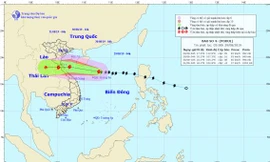 Dự báo đường đi của bão Podul (bão số 4).