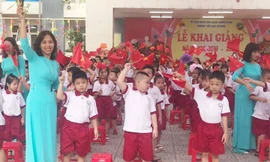 Cô trò ngôi trường cách khu vực cháy 300m trong ngày khai giảng vừa qua