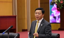 Bộ trưởng Trần Hồng Hà cho biết, chất lượng không khí đã ở ngưỡng an toàn. Cá nhân ông sống gần bán kính 500m hoàn toàn yên tâm về chất lượng không khí.