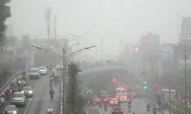 Sáng nay sương mù dày đặc Hà Nội.