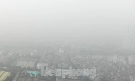 Sáng nay không khí Hà Nội lên ngưỡng ô nhiễm đỏ- có hại cho sức khỏe tất cả mọi người.