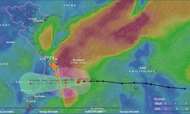 Bão đang áp sát đất liền, dự báo đổ bộ từ đêm nay đến sáng mai.