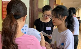 Tổ chức, thực hiện các công đoạn trong quy trình thi THPT quốc gia là công việc căng thẳng. 