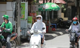 Nắng nóng tiếp tục kéo dài trong tháng 7 tại miền Bắc, miền Trung.