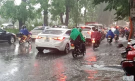 Hà Nội đêm nay có thể có mưa dông. 