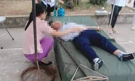 Học sinh bị cột sắt đâm vào đầu trong giờ thể dục