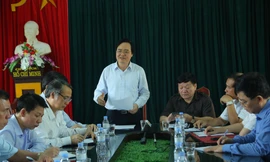 Bộ trưởng Phùng Xuân Nhạ làm việc tại Hưng Yên sáng 31/3 