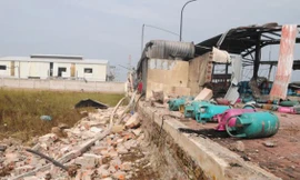 Hiện trường tan hoang sau vụ nổ gây cháy lớn ở Bắc Ninh