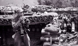 Lương Nghĩa Dũng trên đồi 365, năm 1971 Ảnh: Tư liệu