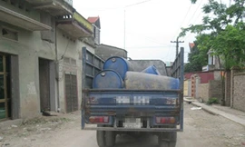 Rượu pha bằng... thuốc sâu và phân lân bán khắp Hà Nội