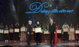 Ba cô gái người dân tộc thiểu số có thành tích học tập 'khủng' nhất