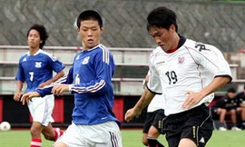 Công Vinh ghi hai bàn đầu tiên ở Nhật Bản