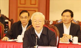 Hình ảnh Tổng Bí thư chủ trì họp Bộ Chính trị về phát triển Hà Nội 