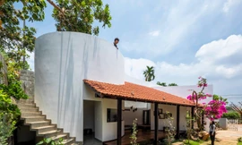 Nhà cấp 4 mái ngói theo phong cách Tây Nguyên đẹp như tranh vẽ