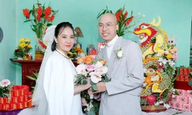 Lễ cưới ở Hà Nội của vũ công Phạm Lịch 
