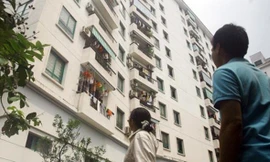 Người vay mua nhà 'ngồi trên lửa' vì lãi suất ngân hàng tăng cao