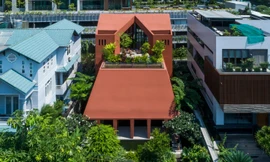 Mê mẩn không gian bên trong biệt thự đỏ 'độc nhất vô nhị' ở Việt Nam