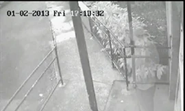 Xôn xao clip ‘bóng ma’ bị ghi hình