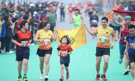 Vietnam Airlines đồng hành cùng Tiền Phong Marathon 2023