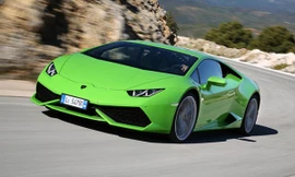 Nuôi 'siêu bò' Lamborghini Huracan tốn thế nào?
