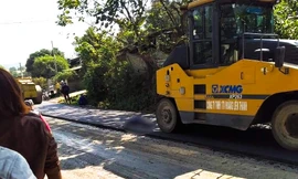 Tai nạn trong lúc làm đường, một công nhân tử vong