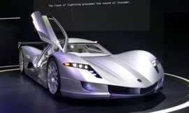 Kỷ lục tăng tốc của xe điện Tesla bị phá vỡ