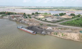 Xử lý nghiêm các bến, bãi bốc hàng hoạt động không phép ở Phú Thọ