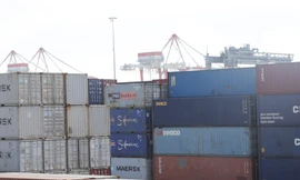 Hé lộ đơn vị nhập 118 container xe BMW nằm cảng Vũng Tàu