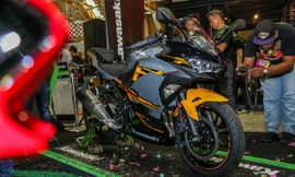 Kawasaki Ninja 250 2018 có giá bán 132 triệu đồng tại Malaysia