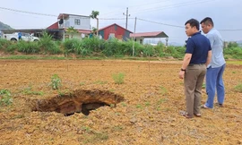 Xuất hiện thêm 'hố tử thần' sâu hơn 6 mét ở Bắc Kạn