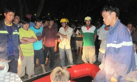 'Kích' nhau bơi sông, 1 người chết, 6 người cấp cứu