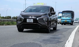 Cận cảnh tuyến cao tốc TPHCM - Trung Lương xuống cấp nghiêm trọng sau 3 năm dừng thu phí