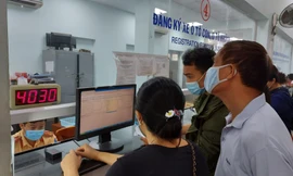 Từ 21/5, người dân 5 huyện ở TPHCM sẽ đăng ký biển số xe tại công an xã
