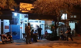 Truy bắt nghi can đến nhà chơi rồi đâm chết bạn 