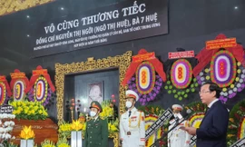 Đưa tiễn cán bộ lão thành cách mạng Ngô Thị Huệ về nơi an nghỉ