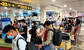 Tăng tải cho sân bay Tân Sơn Nhất để thêm chuyến bay phục vụ nhu cầu khách