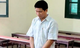 Góa phụ bị hai 'yêu râu xanh' thay nhau hãm hiếp