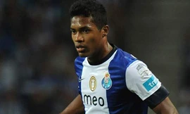 Thế chỗ Evra, M.U tính săn sao trẻ của Porto