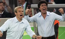 Giữa họ chẳng có chuyện gì đâu nhé?