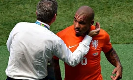 De Jong sớm chia tay World Cup 2014
